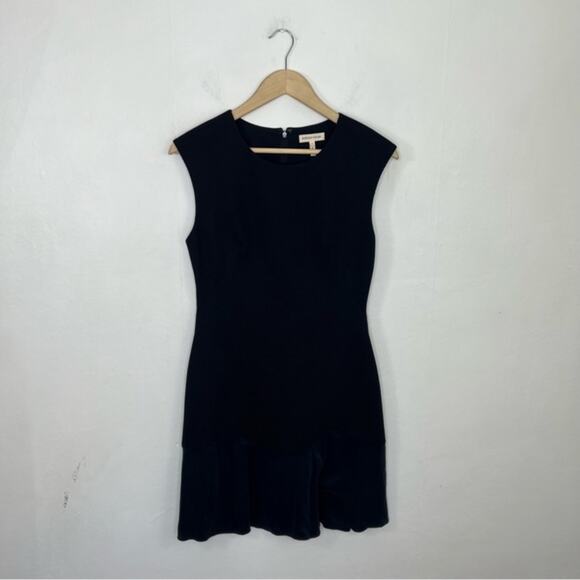 Rebecca Taylor Textured Stacy Sheath Flounce Hem Crewneck Navy Dress Size 6 - Picture 1 of 16